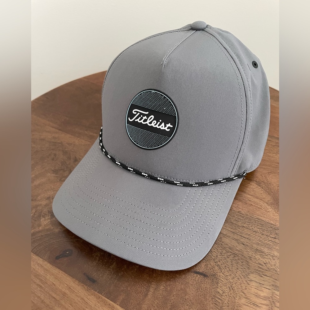 Mens Titleist Golf SnapBack cap hat